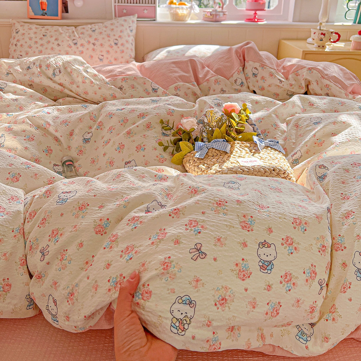 91家纺网 家纺一手货源 找家纺 仟人梦 2026新款云感双层纱印花四件套 凯迪猫