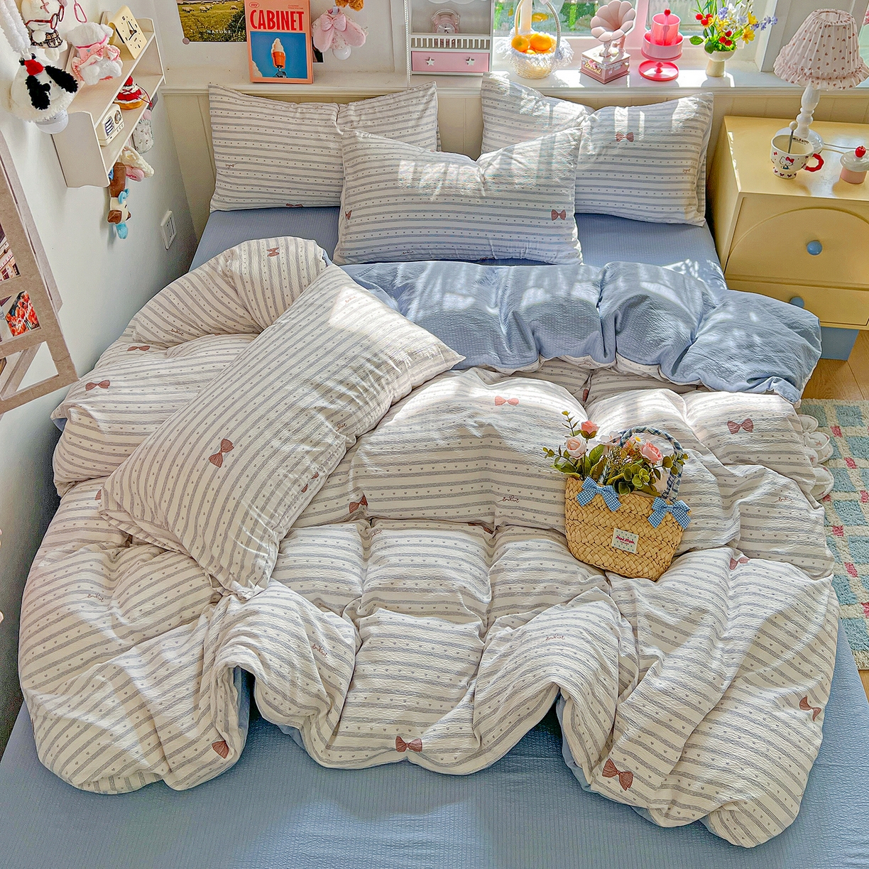 91家纺网 家纺一手货源 找家纺 仟人梦 2026新款云感双层纱印花四件套 清新条纹