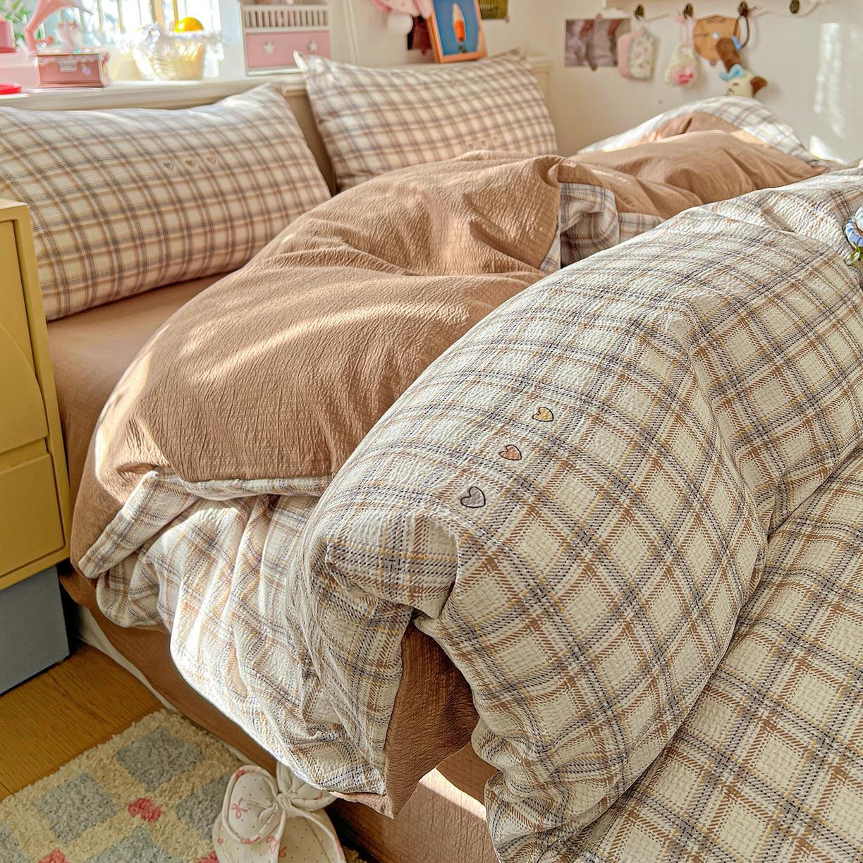 91家纺网 家纺一手货源 找家纺 仟人梦 2026新款云感双层纱印花四件套 时尚格调