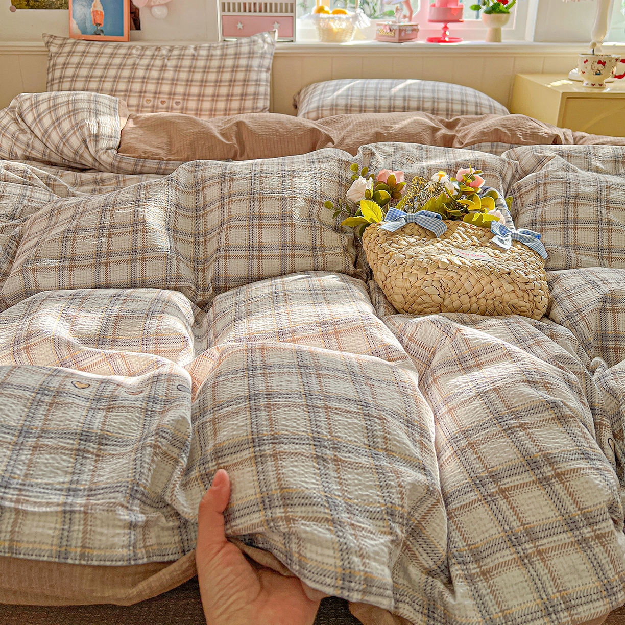 91家纺网 家纺一手货源 找家纺 仟人梦 2026新款云感双层纱印花四件套 时尚格调