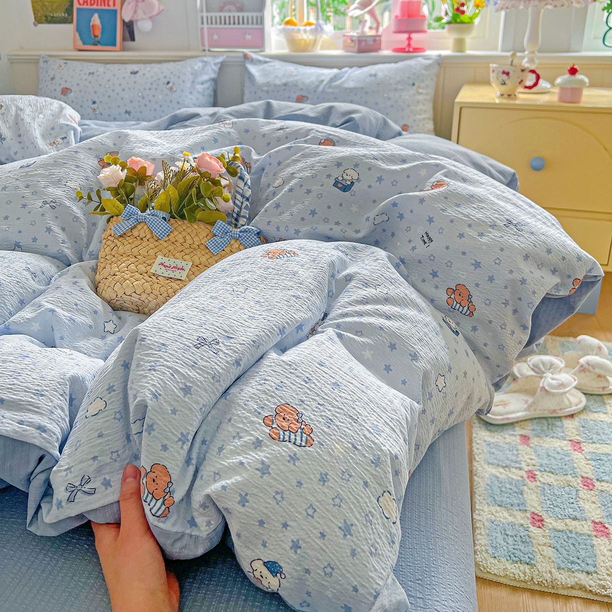 91家纺网 家纺一手货源 找家纺 仟人梦 2026新款云感双层纱印花四件套 淘气狗