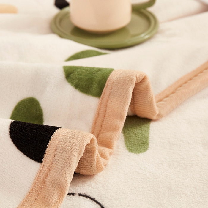 91家纺网 家纺一手货源 找家纺 坦客毯业 2025新款印花雪貂绒毛毯沙发盖毯午睡毯子英文小狗