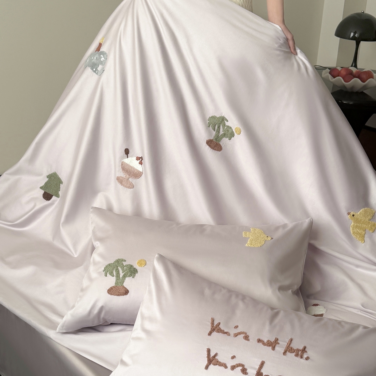 91家纺网 家纺一手货源 找家纺 （总）鹿班家居 2026春季新品100S长绒棉毛巾绣系列四件套-海风絮语 （标准会员-20元）