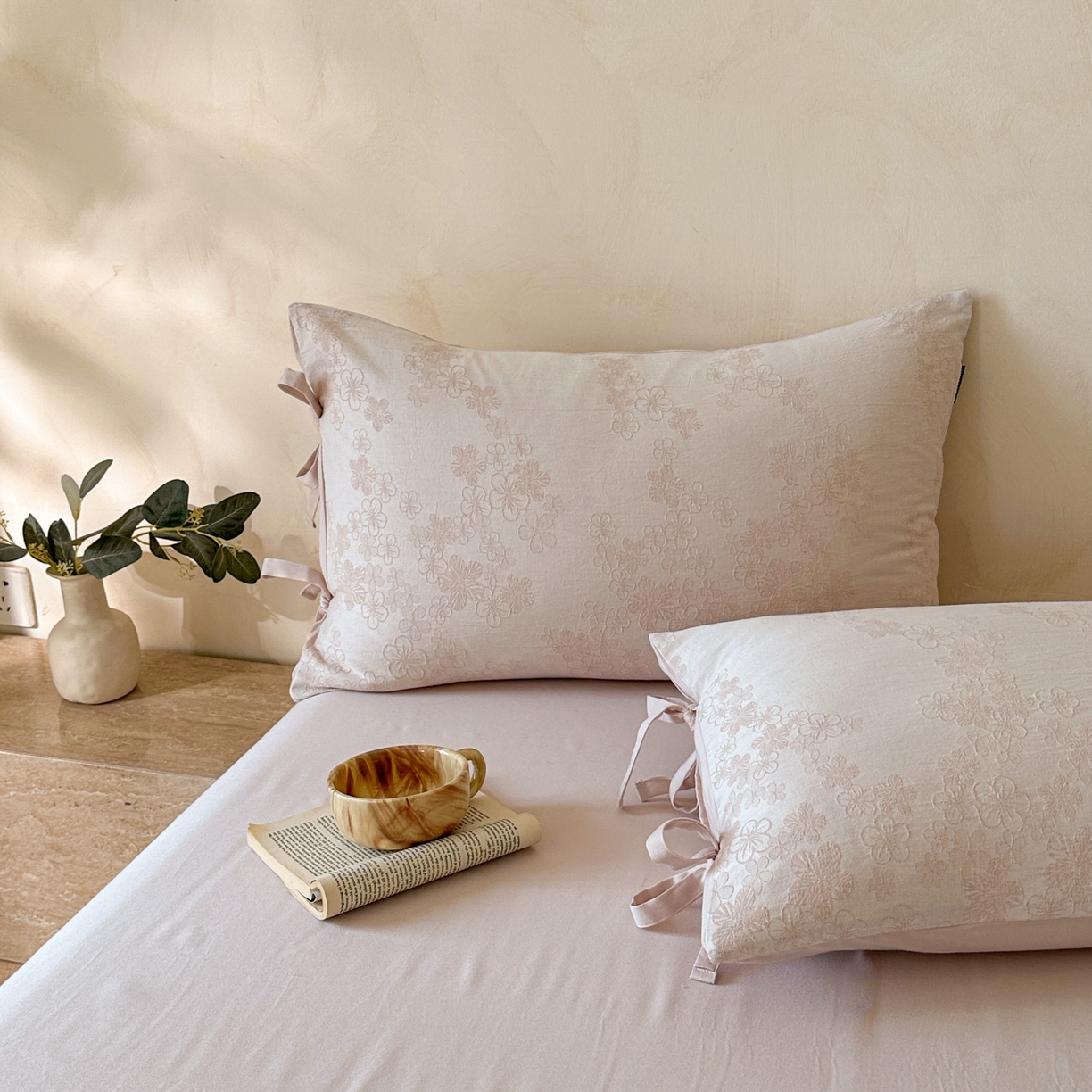 91家纺网 家纺一手货源 找家纺 （总）宜代光年 2026新款亚麻大提花贡缎磨毛四件套系列 小清新花型