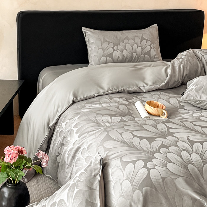 91家纺网 家纺一手货源 找家纺 米彩家纺 2026新款A类水洗真丝天丝亮丝提花四件套 叶影灰