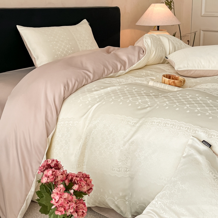 91家纺网 家纺一手货源 找家纺 米彩家纺 2026新款A类水洗真丝天丝亮丝提花四件套 浮生若梦奶昔白拼香槟