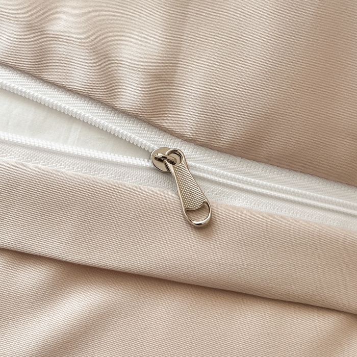 91家纺网 家纺一手货源 找家纺 米彩家纺 2026新款A类水洗真丝天丝亮丝提花四件套 浮生若梦奶昔白拼香槟