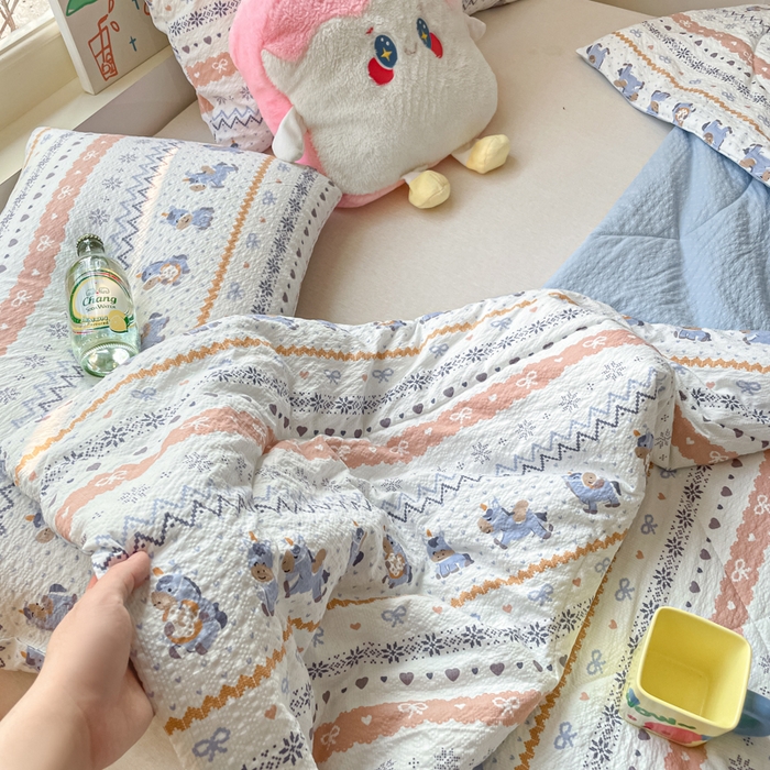 91家纺网 家纺一手货源 找家纺 老帅的工厂店 2026新款A类泡芙棉大豆夏被-费尔岛系列 蓝糯小马