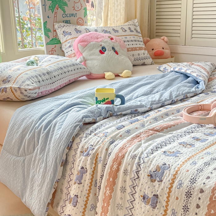 91家纺网 家纺一手货源 找家纺 老帅的工厂店 2026新款A类泡芙棉大豆夏被-费尔岛系列 蓝糯小马