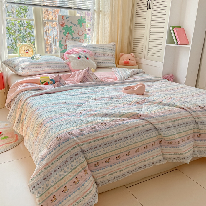 91家纺网 家纺一手货源 找家纺 老帅的工厂店 2026新款A类泡芙棉大豆夏被-费尔岛系列 木马集