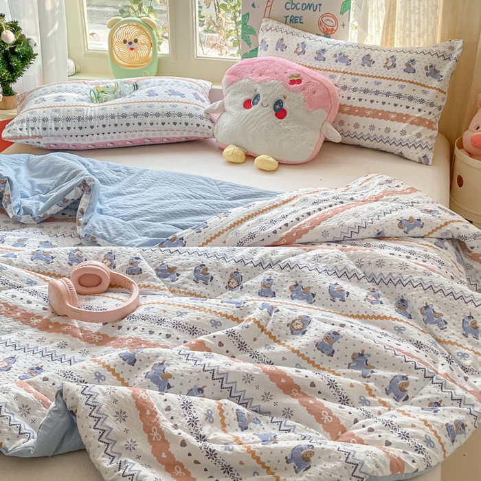 91家纺网 家纺一手货源 找家纺 老帅的工厂店 2026新款A类泡芙棉大豆夏被-费尔岛系列 蓝糯小马