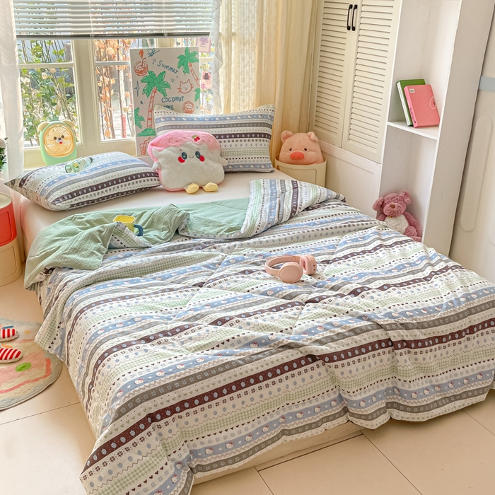 91家纺网 家纺一手货源 找家纺 老帅的工厂店 2026新款A类泡芙棉大豆夏被-费尔岛系列 雪花Kitty