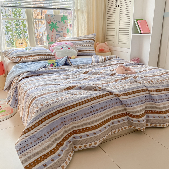 91家纺网 家纺一手货源 找家纺 老帅的工厂店 2026新款A类泡芙棉大豆夏被-费尔岛系列 蓝调鹿影