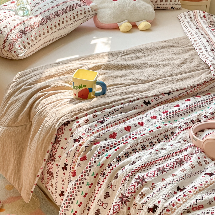 91家纺网 家纺一手货源 找家纺 老帅的工厂店 2026新款A类泡芙棉大豆夏被-费尔岛系列 红棕萌狗