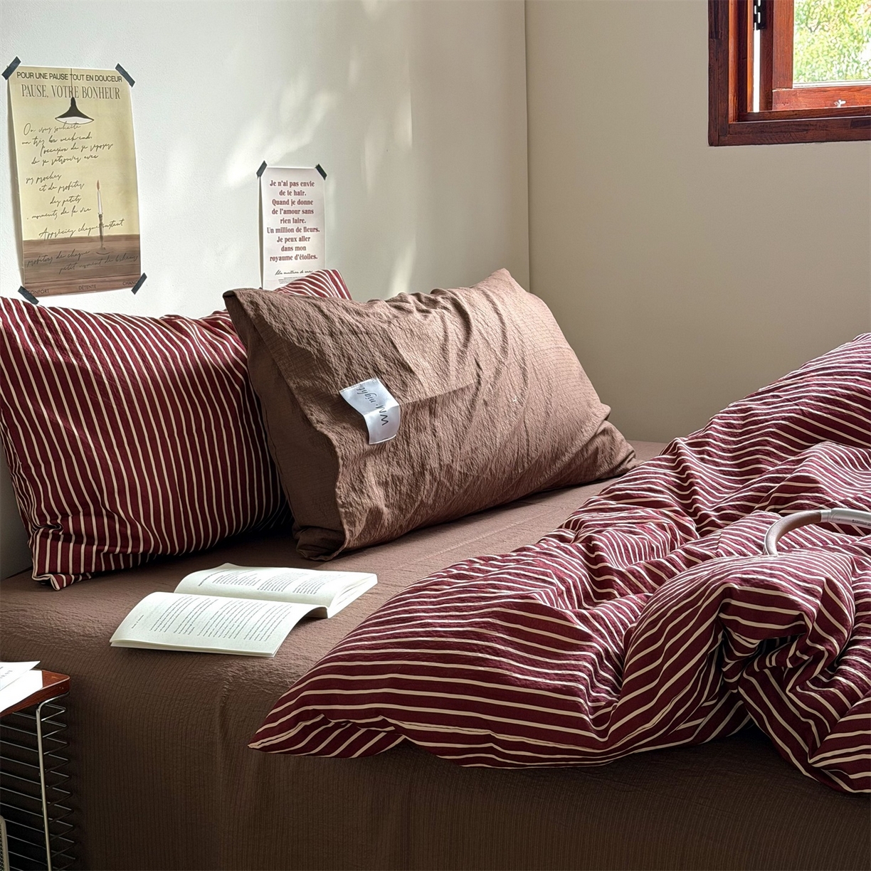 91家纺网 家纺一手货源 找家纺 拾一 2026新款条纹简约中古木棉水洗棉四件套 慵懒条-红