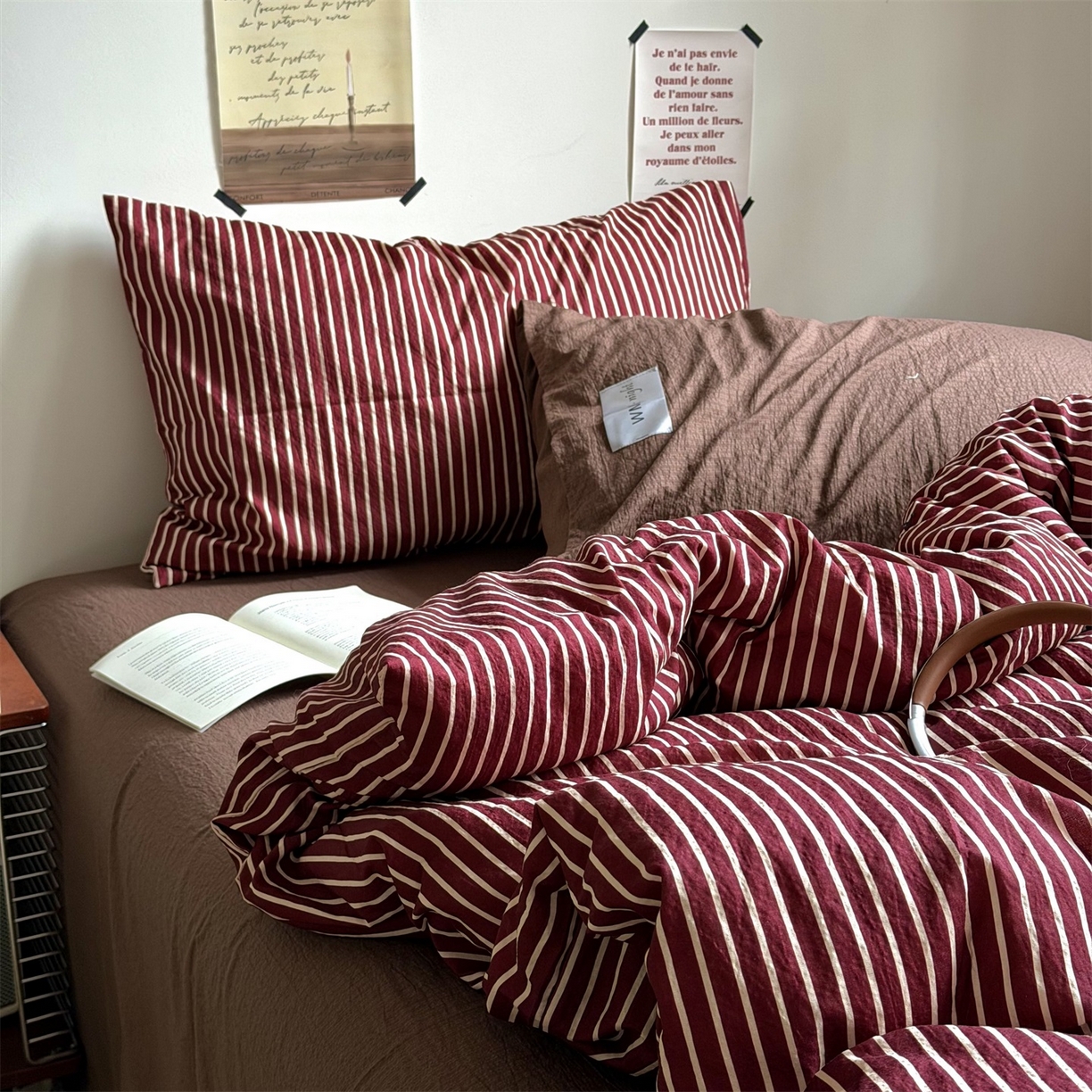 91家纺网 家纺一手货源 找家纺 拾一 2026新款条纹简约中古木棉水洗棉四件套 慵懒条-红