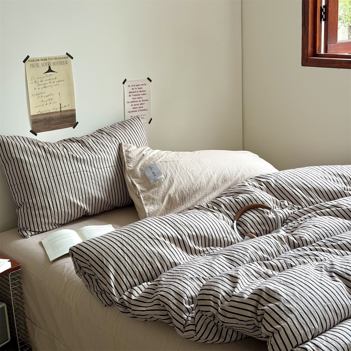 91家纺网 家纺一手货源 找家纺 拾一 2026新款条纹简约中古木棉水洗棉四件套 慵懒条-灰