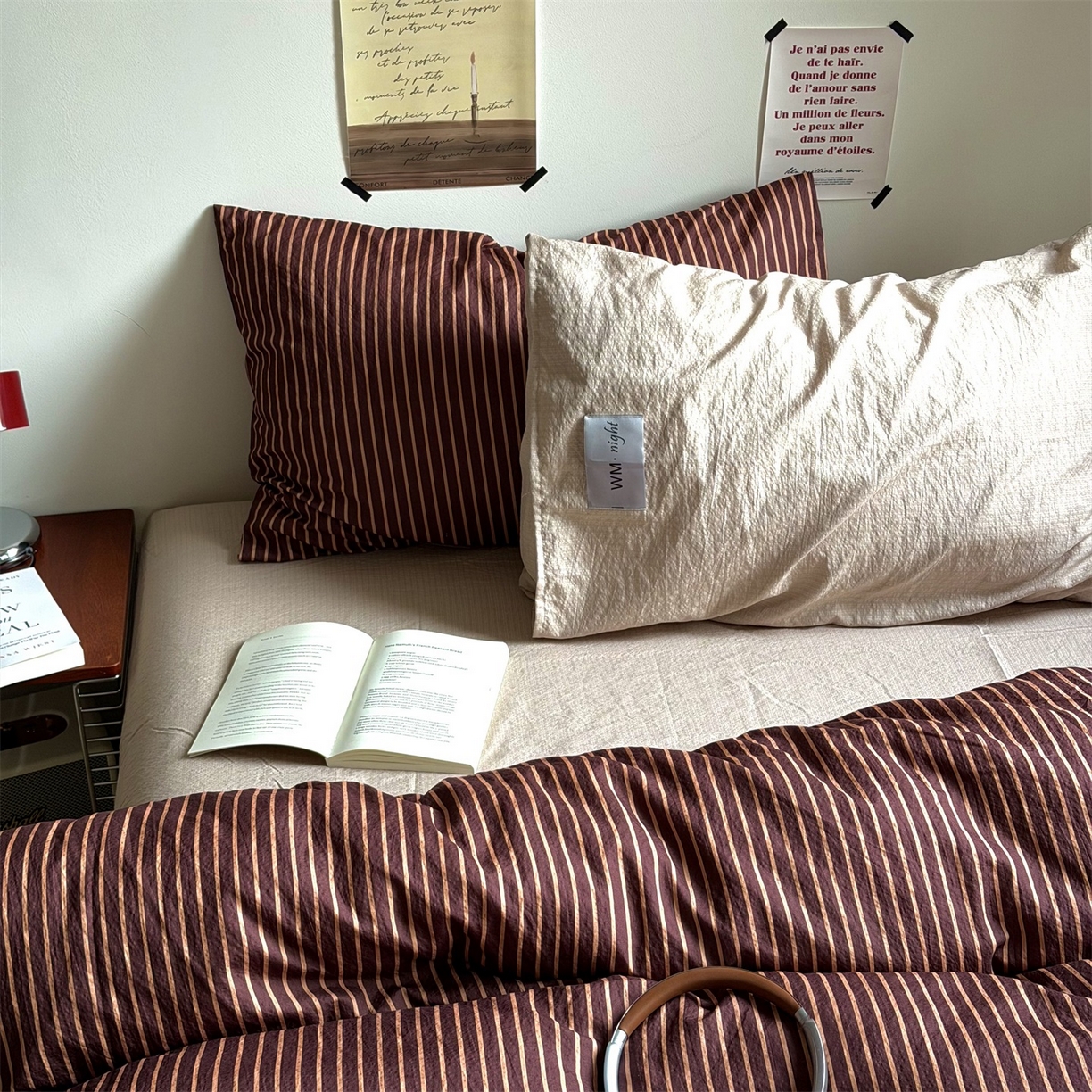 91家纺网 家纺一手货源 找家纺 拾一 2026新款条纹简约中古木棉水洗棉四件套 慵懒条-棕