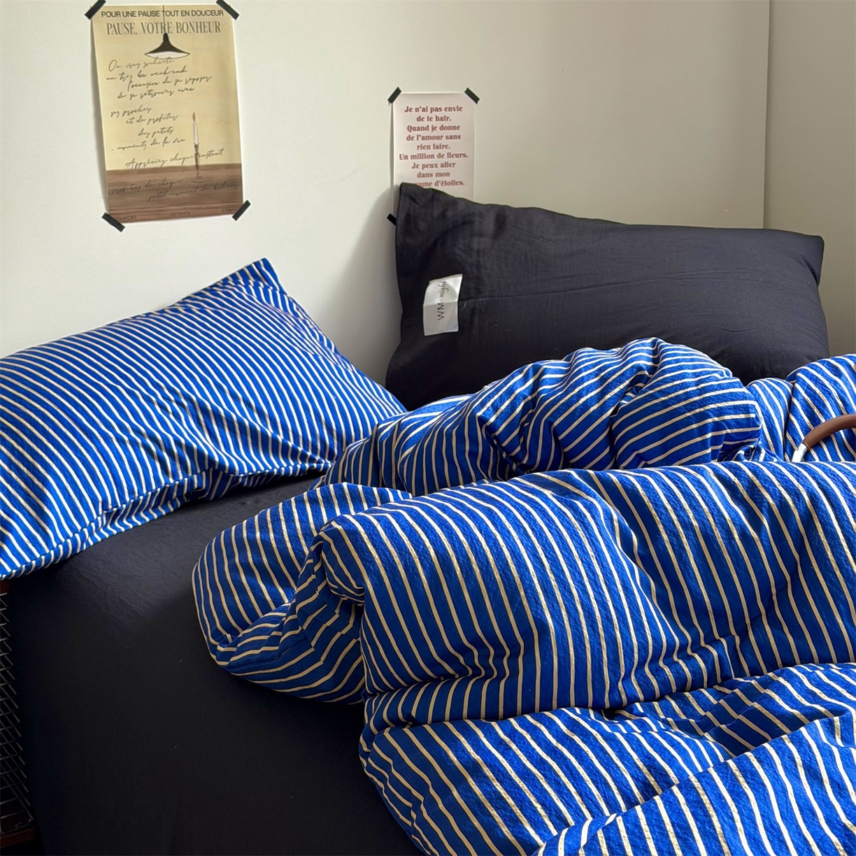 91家纺网 家纺一手货源 找家纺 拾一 2026新款条纹简约中古木棉水洗棉四件套 慵懒条-克莱因蓝