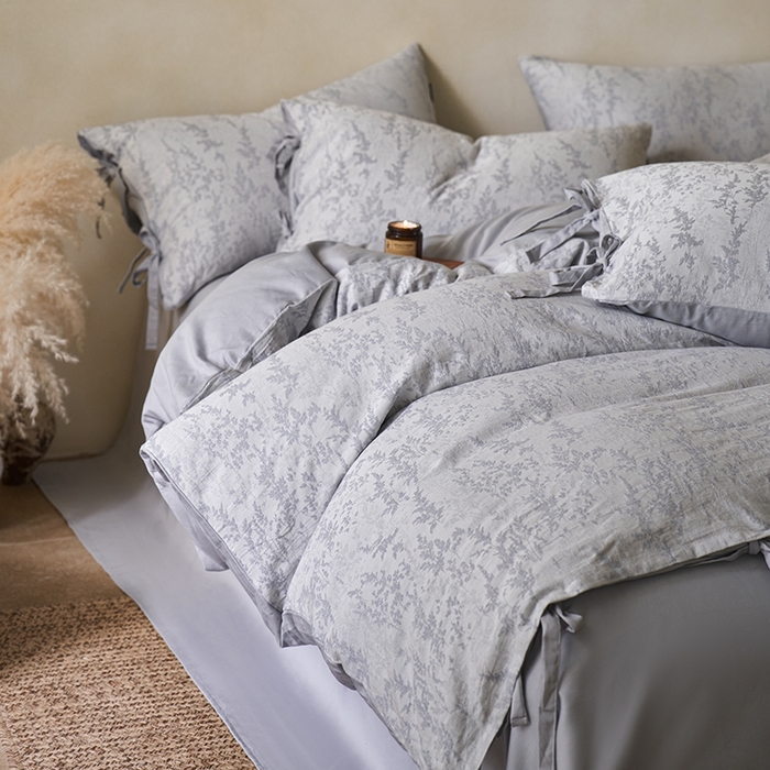 91家纺网 家纺一手货源 找家纺 （总）宜代光年 2026新款亚麻大提花贡缎磨毛四件套系列 侘寂风花型系列