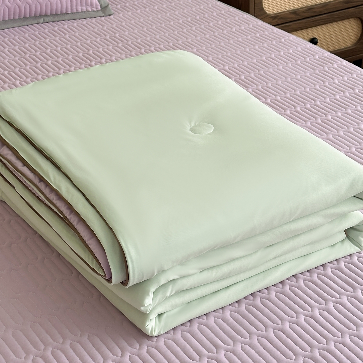 91家纺网 家纺一手货源 找家纺 （总）幸嘉轩 2026新款凉感丝夏被床盖四件套拼色夏凉被空调被