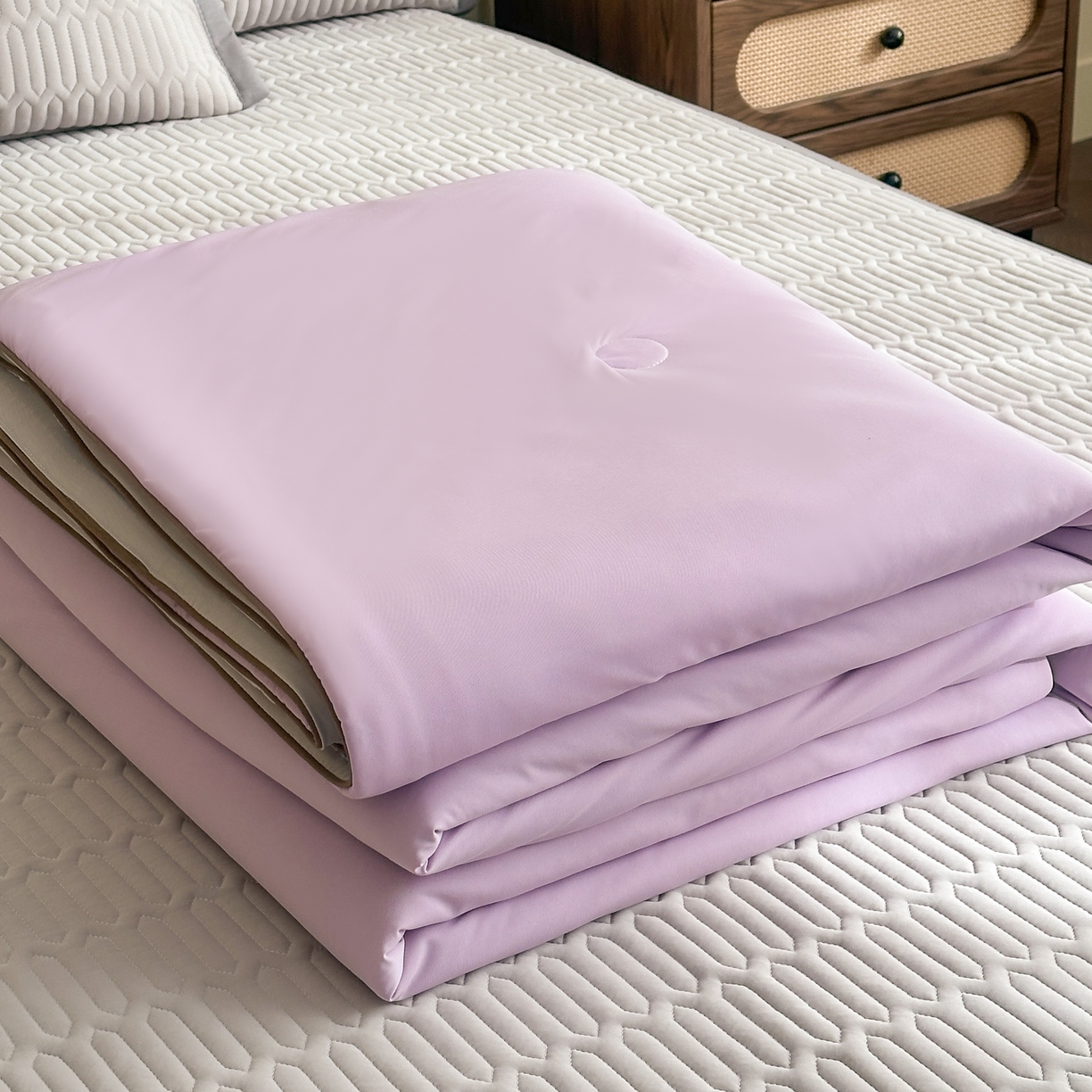 91家纺网 家纺一手货源 找家纺 幸嘉轩 2026新款凉感丝夏被床盖四件套拼色夏凉被空调被 紫+灰