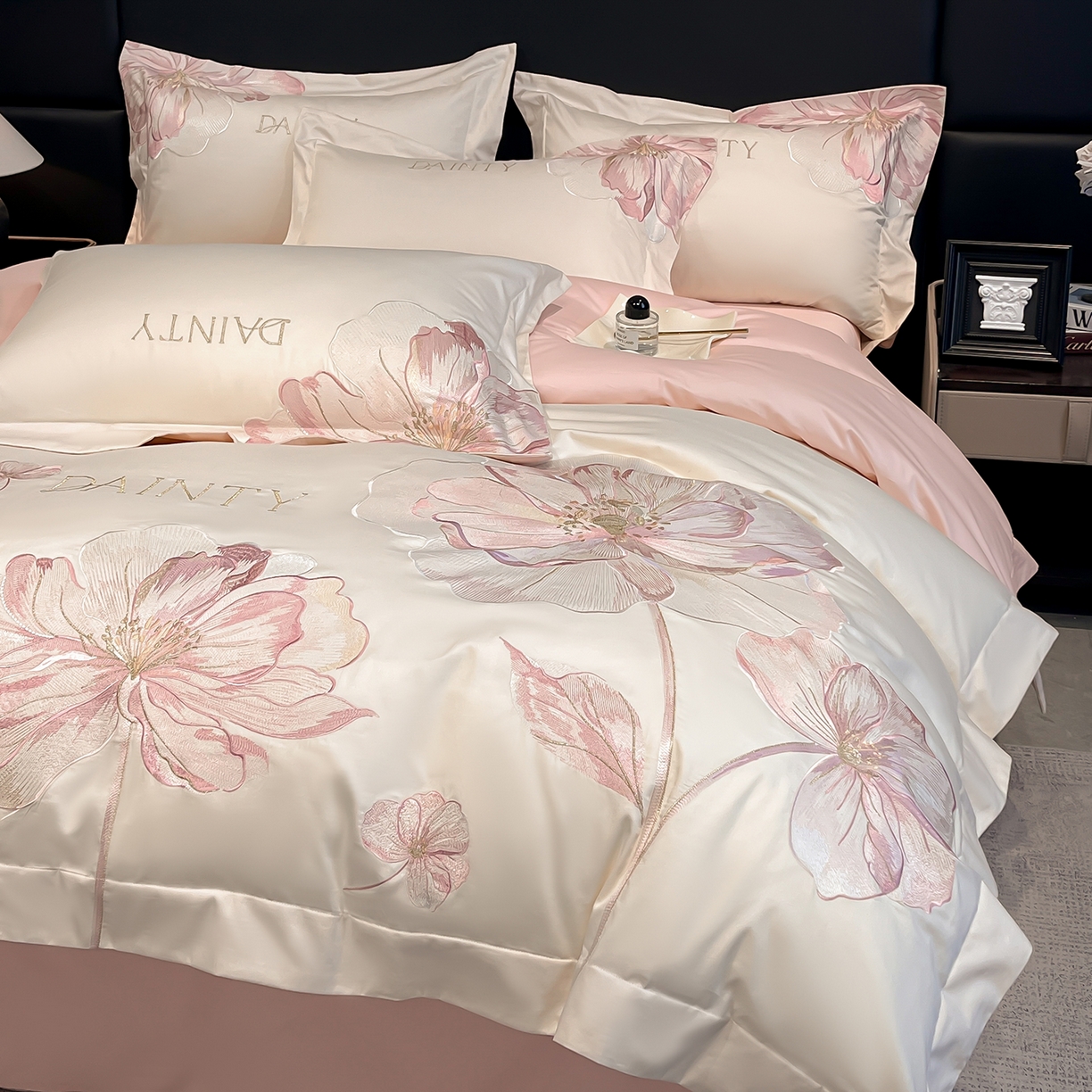 91家纺网 家纺一手货源 找家纺 （总）置顶家纺 2026新款春夏亲肤刺绣艾媞系列四件套