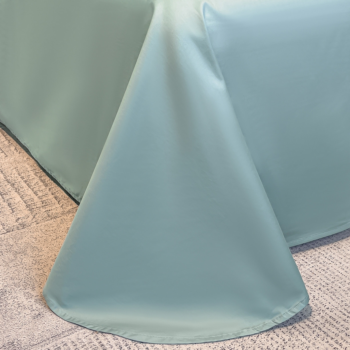 91家纺网 家纺一手货源 找家纺 置顶家纺 2026新款春夏亲肤刺绣艾媞系列四件套 艾媞-水蓝