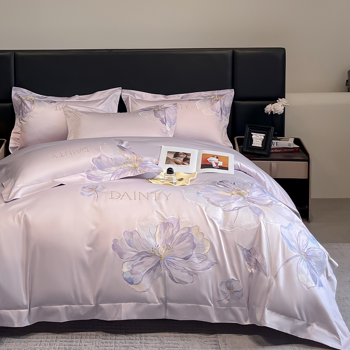 91家纺网 家纺一手货源 找家纺 置顶家纺 2026新款春夏亲肤刺绣艾媞系列四件套 艾媞-香芋紫