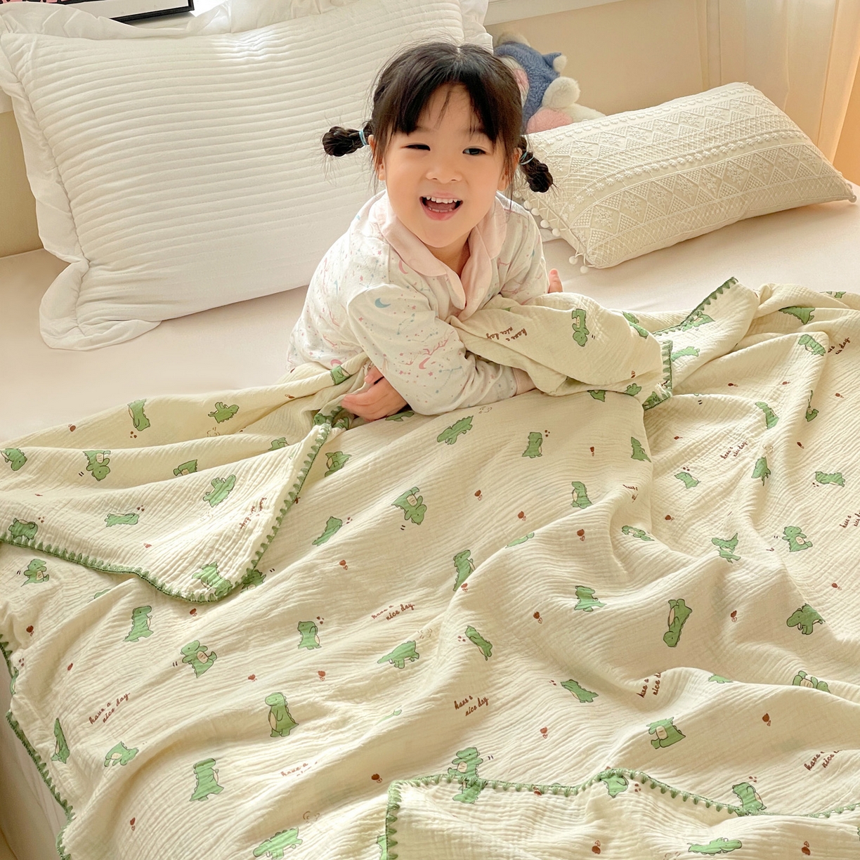 91家纺网 家纺一手货源 找家纺 优被业 2026新款A类全棉双层纱布毯夏被毯盖毯婴儿包被 小恐龙