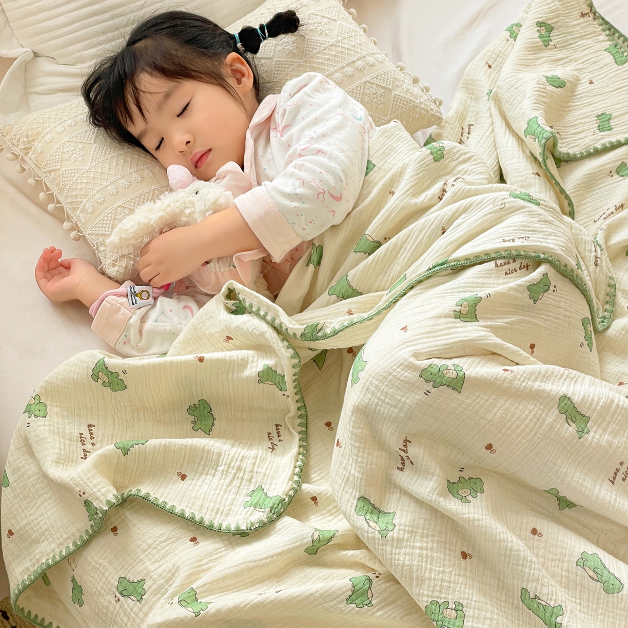 91家纺网 家纺一手货源 找家纺 优被业 2026新款A类全棉双层纱布毯夏被毯盖毯婴儿包被 小恐龙