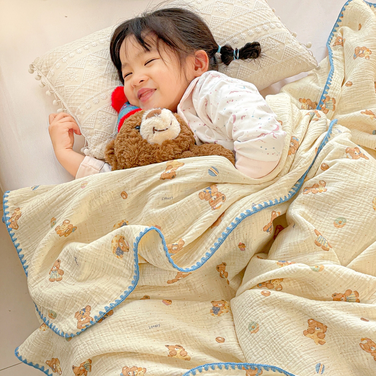 91家纺网 家纺一手货源 找家纺 优被业 2026新款A类全棉双层纱布毯夏被毯盖毯婴儿包被 抱抱熊