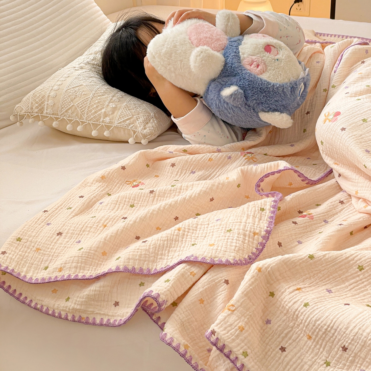 91家纺网 家纺一手货源 找家纺 优被业 2026新款A类全棉双层纱布毯夏被毯盖毯婴儿包被 星空草莓