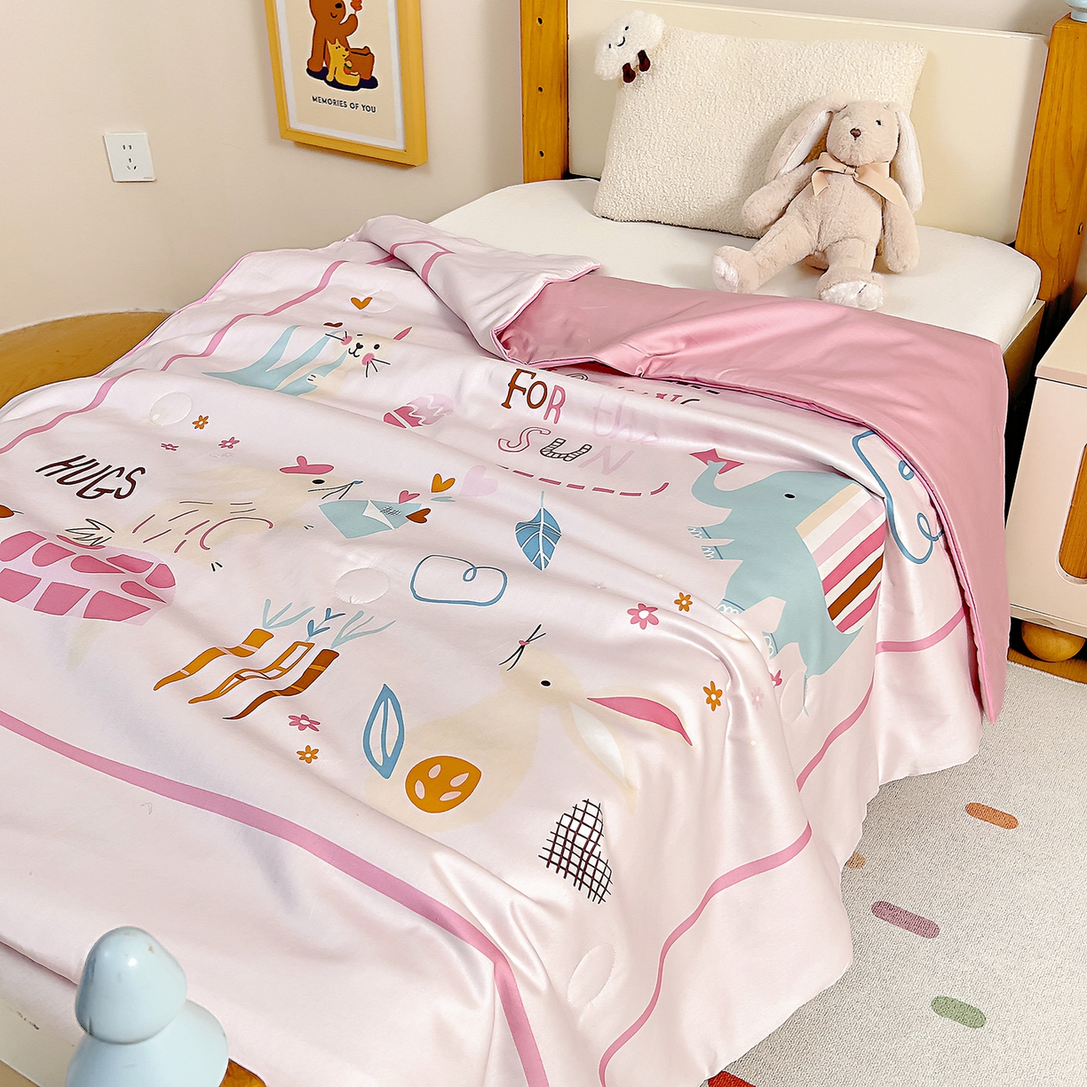 91家纺网 家纺一手货源 找家纺 御棉坊 2026新品A类长绒棉数码印花幼儿园蚕丝夏被儿童夏凉被空调被婴童薄被子 蚕丝-森林邮递员