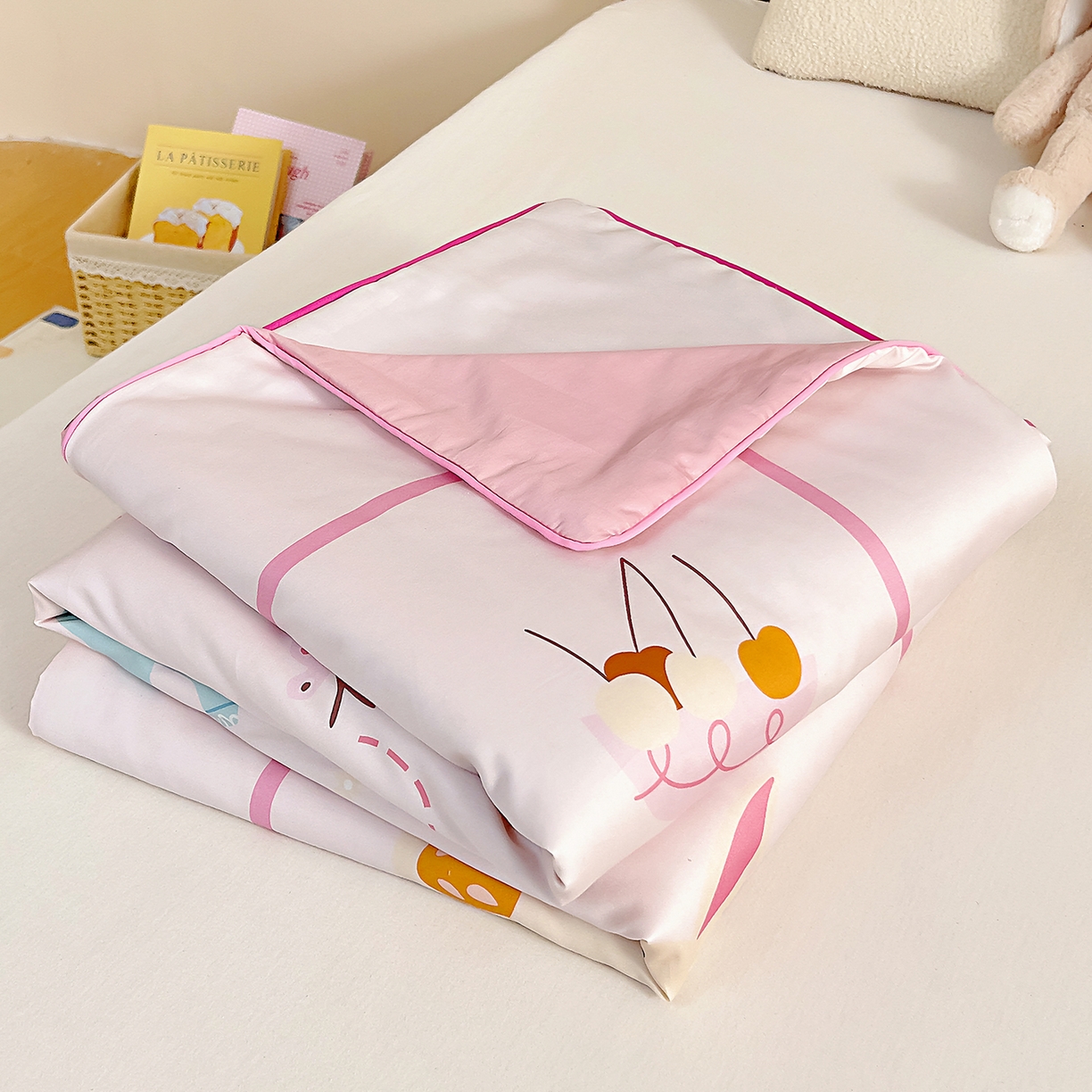 91家纺网 家纺一手货源 找家纺 御棉坊 2026新品A类长绒棉数码印花幼儿园蚕丝夏被儿童夏凉被空调被婴童薄被子 蚕丝-森林邮递员