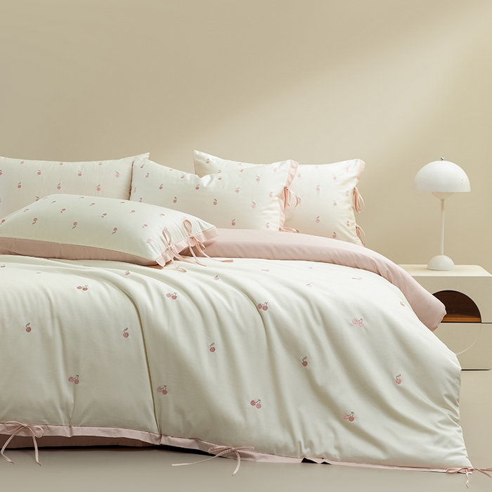 91家纺网 家纺一手货源 找家纺 （总）618家纺 2026新款A类 50S-100 支全长绒棉棉纯棉绣花四件套樱舞清风系列