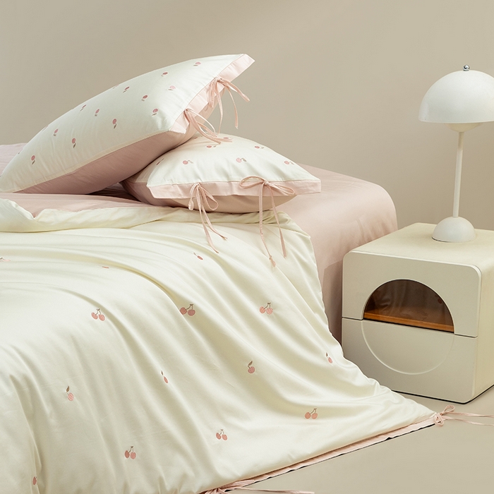 91家纺网 家纺一手货源 找家纺 （总）618家纺 2026新款A类 50S-100 支全长绒棉棉纯棉绣花四件套樱舞清风系列