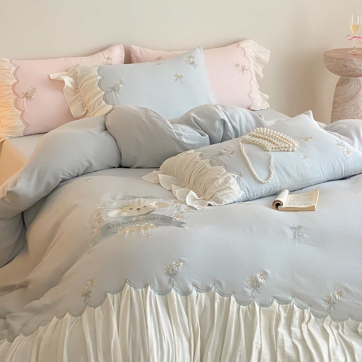 91家纺网 家纺一手货源 找家纺 曼布缇 2026新款A类双层纱全棉纯棉工艺款四件套-萌贝尔 萌贝尔-蓝