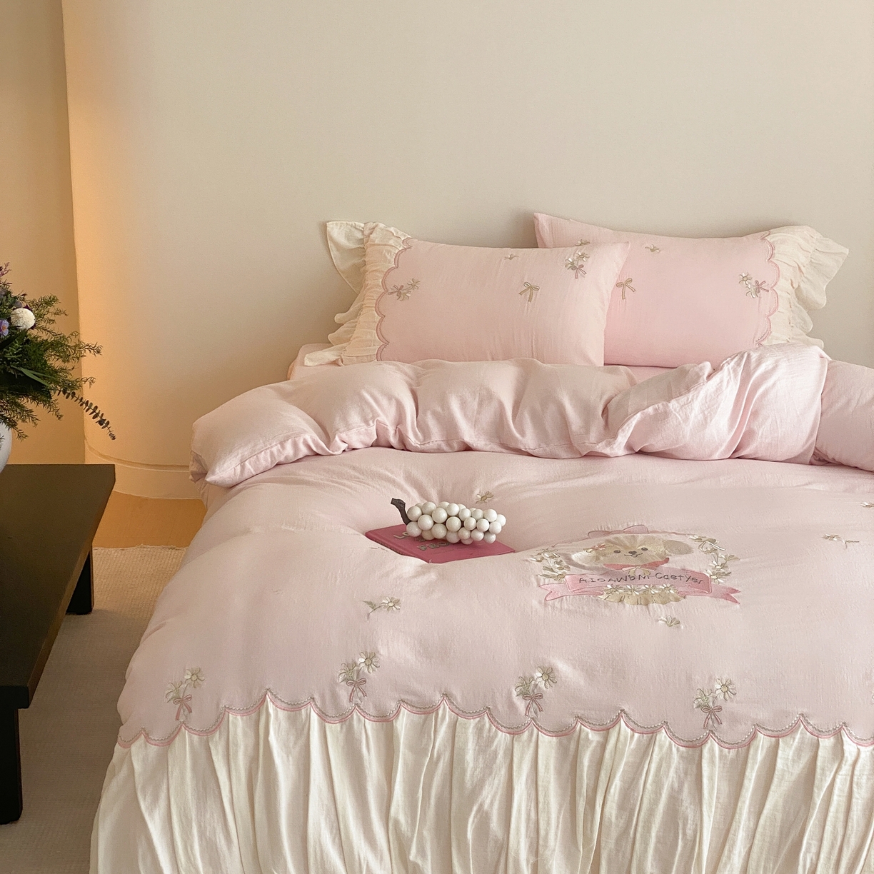 91家纺网 家纺一手货源 找家纺 （总）曼布缇 2026新款A类双层纱全棉纯棉工艺款四件套-萌贝尔