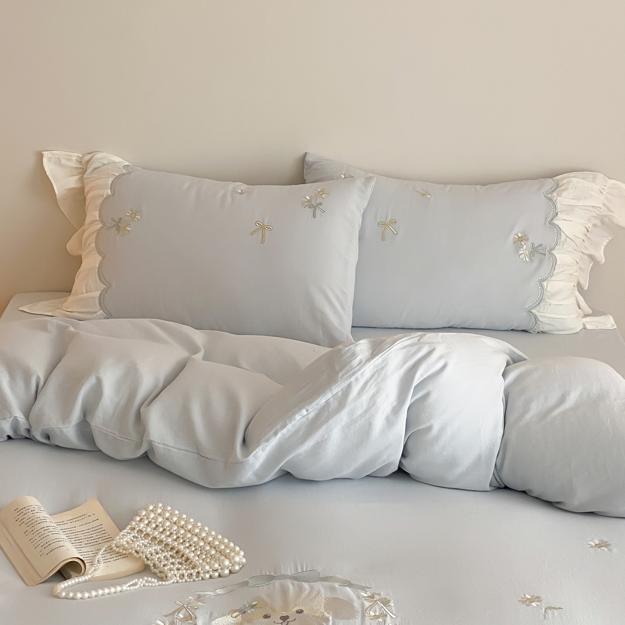 91家纺网 家纺一手货源 找家纺 曼布缇 2026新款A类双层纱全棉纯棉工艺款四件套-萌贝尔 萌贝尔-蓝