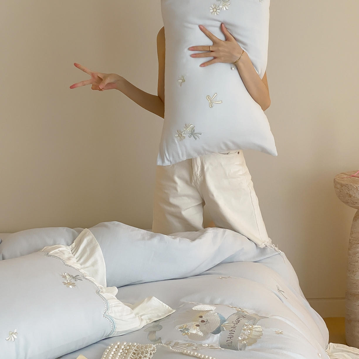 91家纺网 家纺一手货源 找家纺 曼布缇 2026新款A类双层纱全棉纯棉工艺款四件套-萌贝尔 萌贝尔-蓝