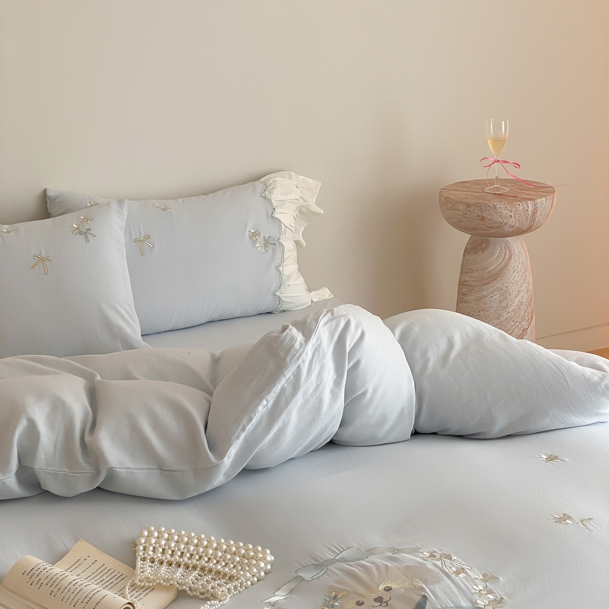 91家纺网 家纺一手货源 找家纺 曼布缇 2026新款A类双层纱全棉纯棉工艺款四件套-萌贝尔 萌贝尔-蓝