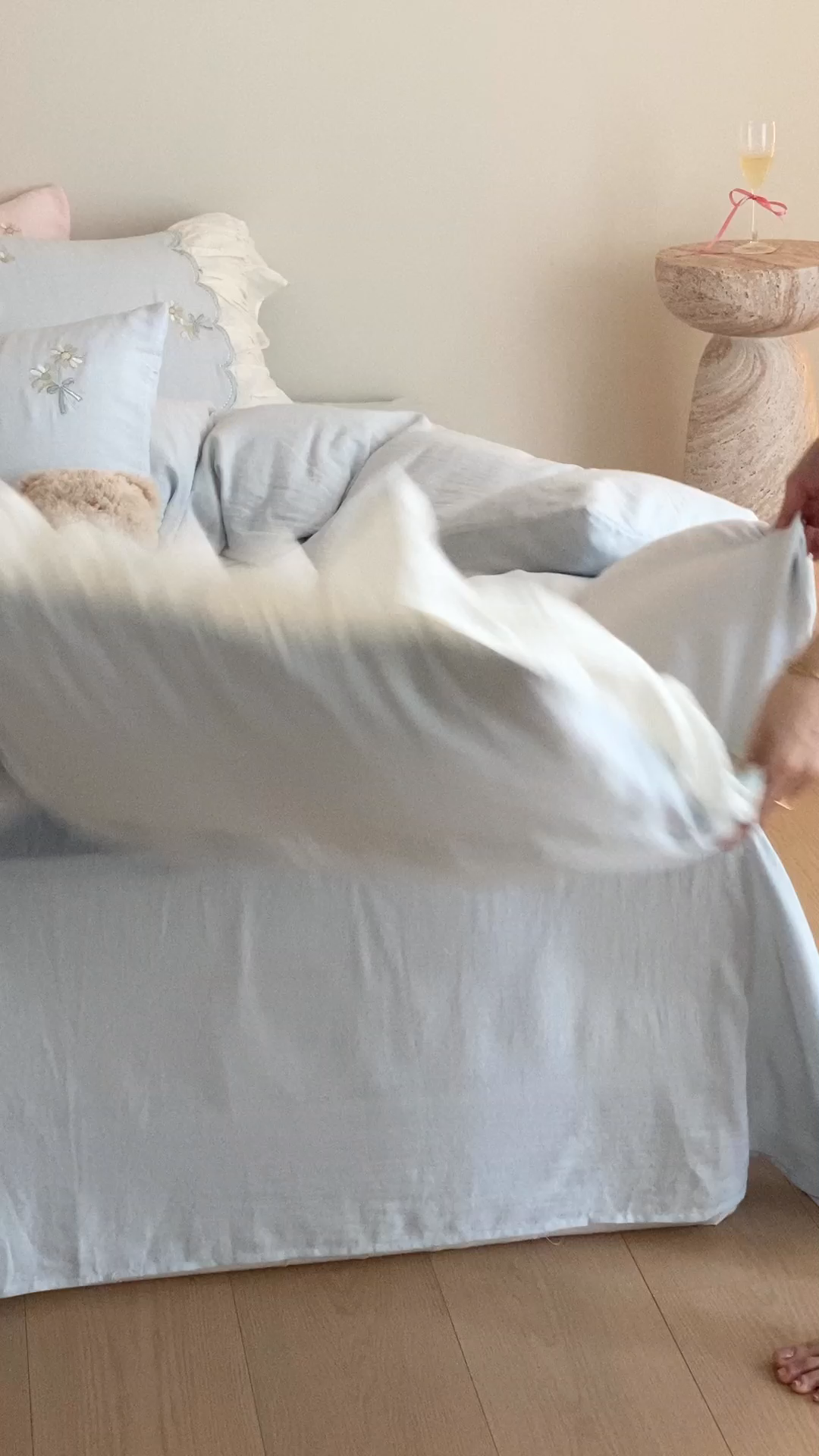 91家纺网 家纺一手货源 找家纺 曼布缇 2026新款A类双层纱全棉纯棉工艺款四件套-萌贝尔 萌贝尔-蓝