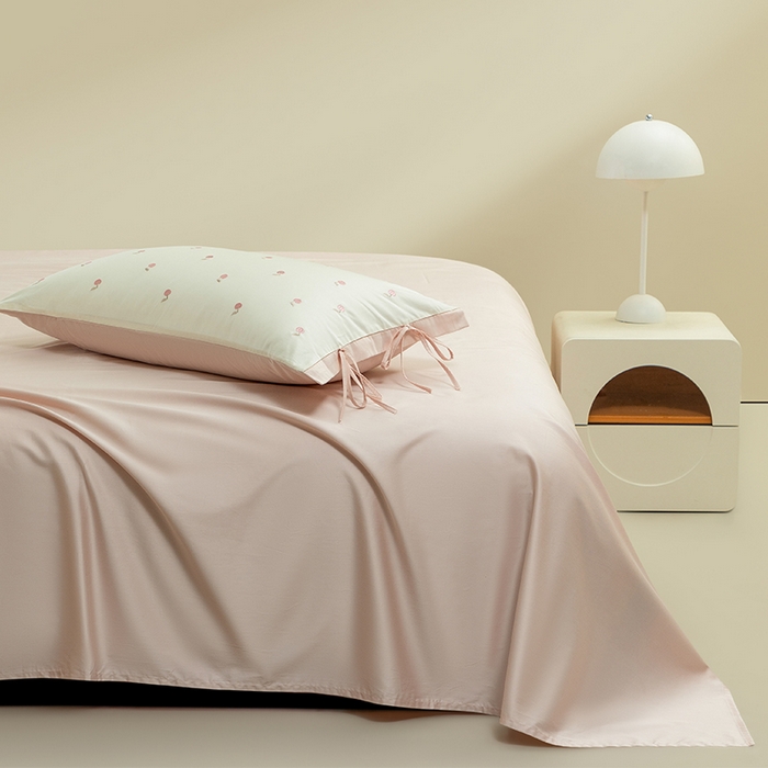 91家纺网 家纺一手货源 找家纺 618家纺 2026新款A类 50S-100 支全长绒棉棉纯棉绣花四件套樱舞清风系列 樱舞清风-粉