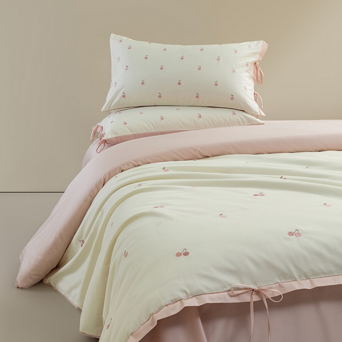 91家纺网 家纺一手货源 找家纺 618家纺 2026新款A类 50S-100 支全长绒棉棉纯棉绣花四件套樱舞清风系列 樱舞清风-粉