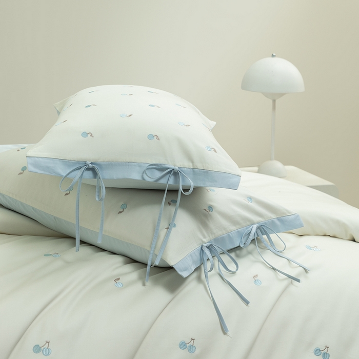 91家纺网 家纺一手货源 找家纺 618家纺 2026新款A类 50S-100 支全长绒棉棉纯棉绣花四件套樱舞清风系列 樱舞清风-蓝