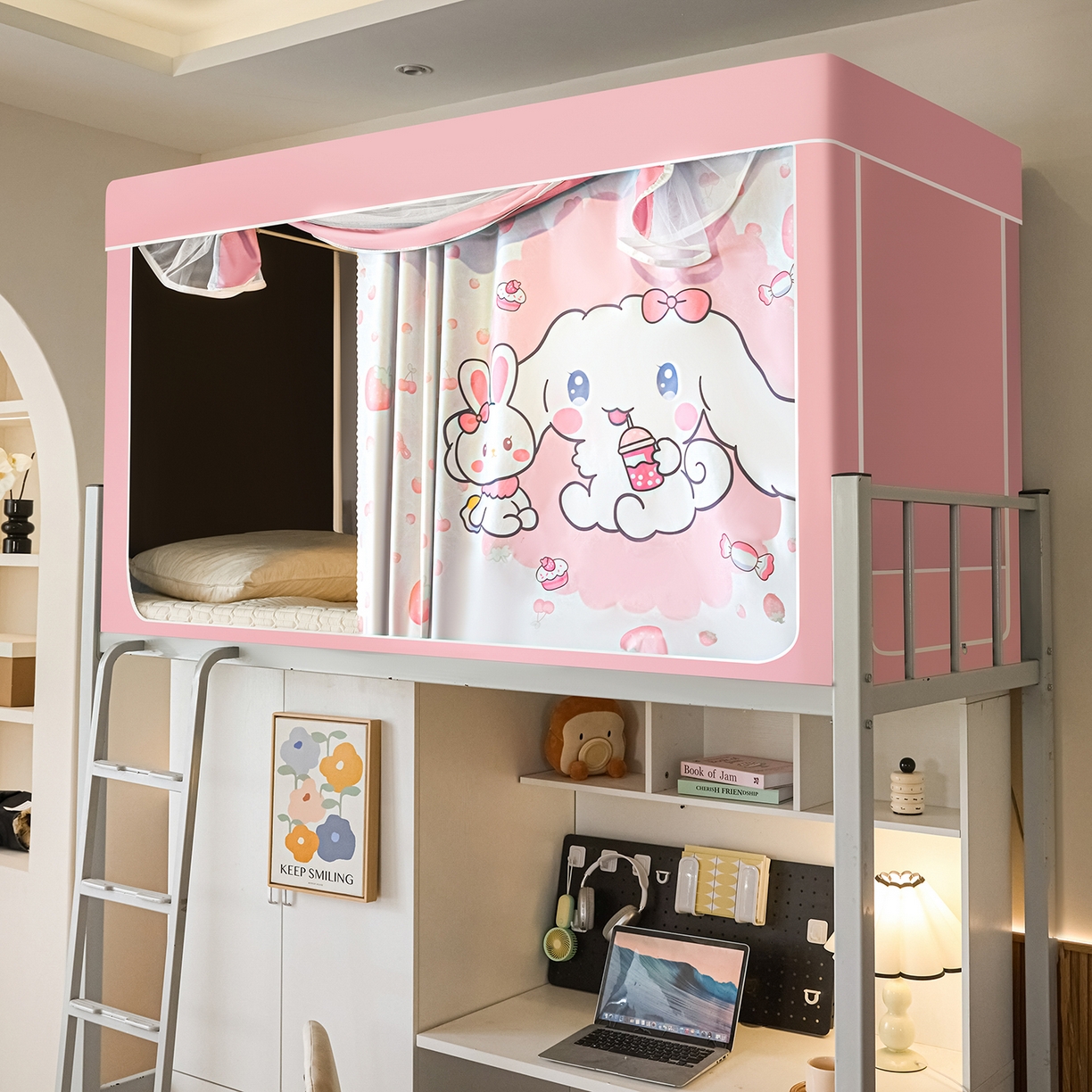 91家纺网 家纺一手货源 找家纺 初心家纺 2026新款99%五面遮光加厚涂层遮光大版数码印花带靠墙帘卡通学生蚊帐 粉红小玉桂