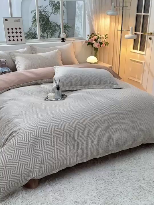 91家纺网 家纺一手货源 找家纺 董成龙 2026新款直播爆款加厚全棉活性磨毛四件套纯棉三件套 青春格调-棕