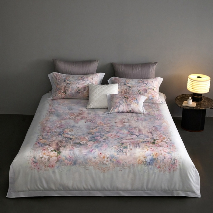 91家纺网 家纺一手货源 找家纺 金奇达家纺 2026新款【茧养·丝光缎】四件套-柏林花事【（会员减40元）标准号全网控价（折后券后）不低于299元】 爱丽丝梦境-蓝