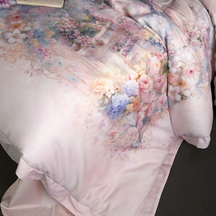 91家纺网 家纺一手货源 找家纺 金奇达家纺 2026新款【茧养·丝光缎】四件套-柏林花事【（会员减40元）标准号全网控价（折后券后）不低于299元】 爱丽丝梦境-粉